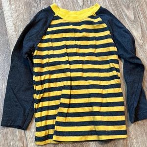 3T long sleeve shirt